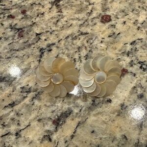 Vintage shell flower earrings